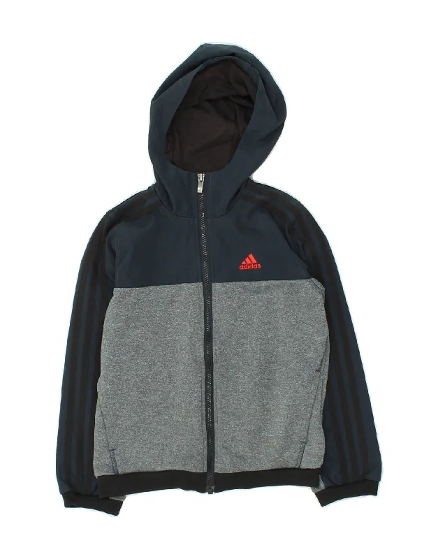 ADIDAS Boys Graphic Zip Hoodie Sweater 7-8 Years Navy Blue Colourblock Hoodie with Hem Embroidery Detailed Premium ADIDAS Boys Graphic Zip Hoodie Sweater 7-8 Years Navy Blue Colourblock Hoodie with Hem Embroidery Detailed Premium